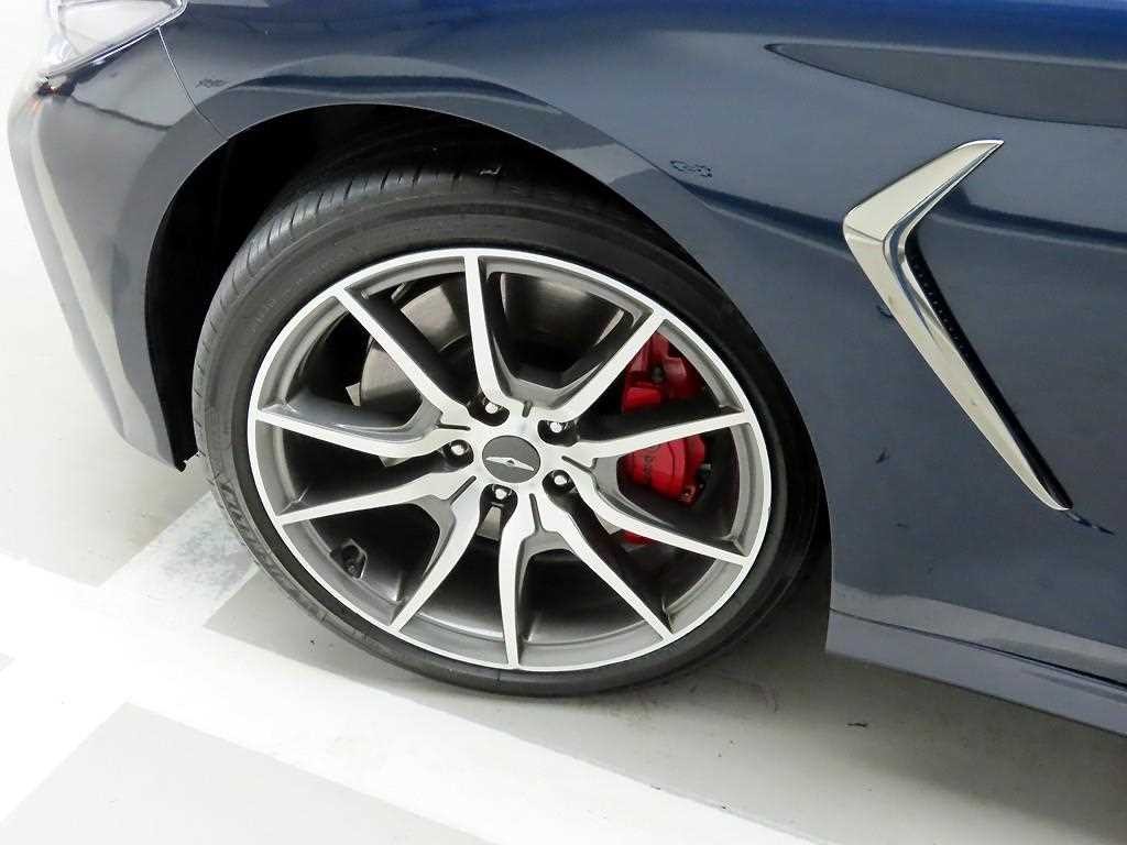 제네시스 G70 2.0T AWD 스포츠 패키지 이미지 19