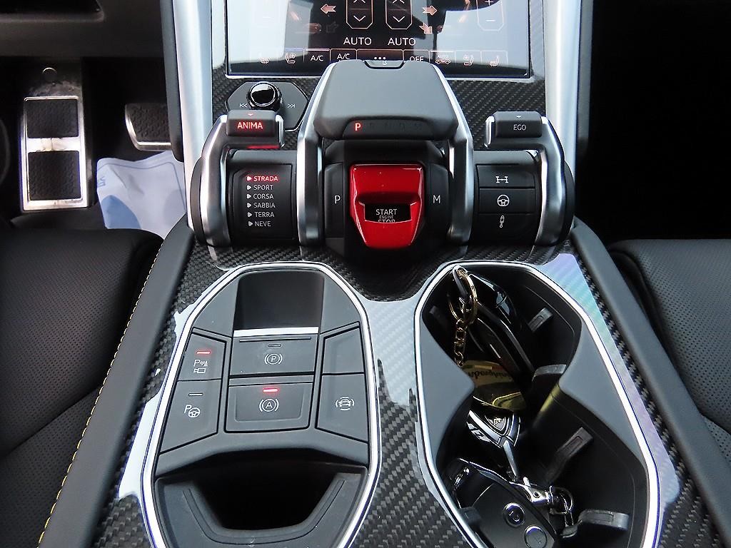 람보르기니 우루스 4.0 V8 S 이미지 13