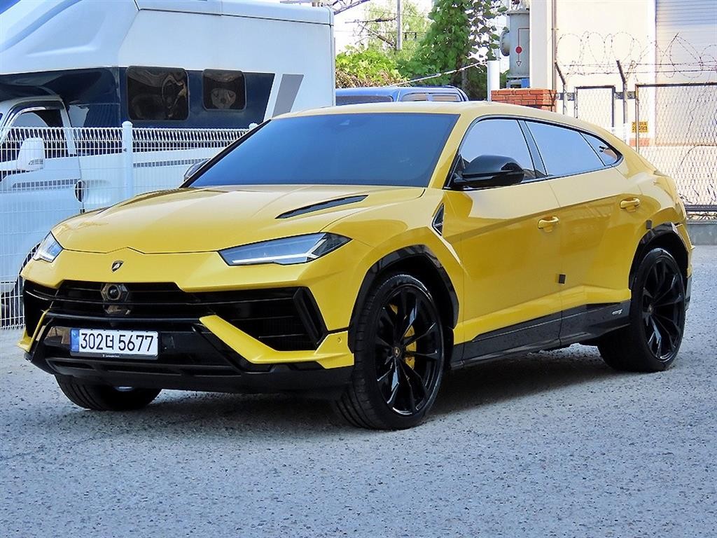 람보르기니 우루스 4.0 V8 S 이미지 2