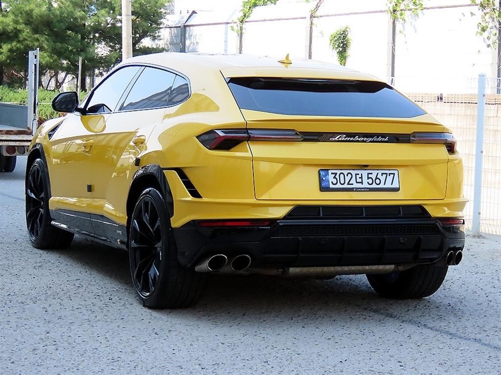 람보르기니 우루스 4.0 V8 S 이미지 3
