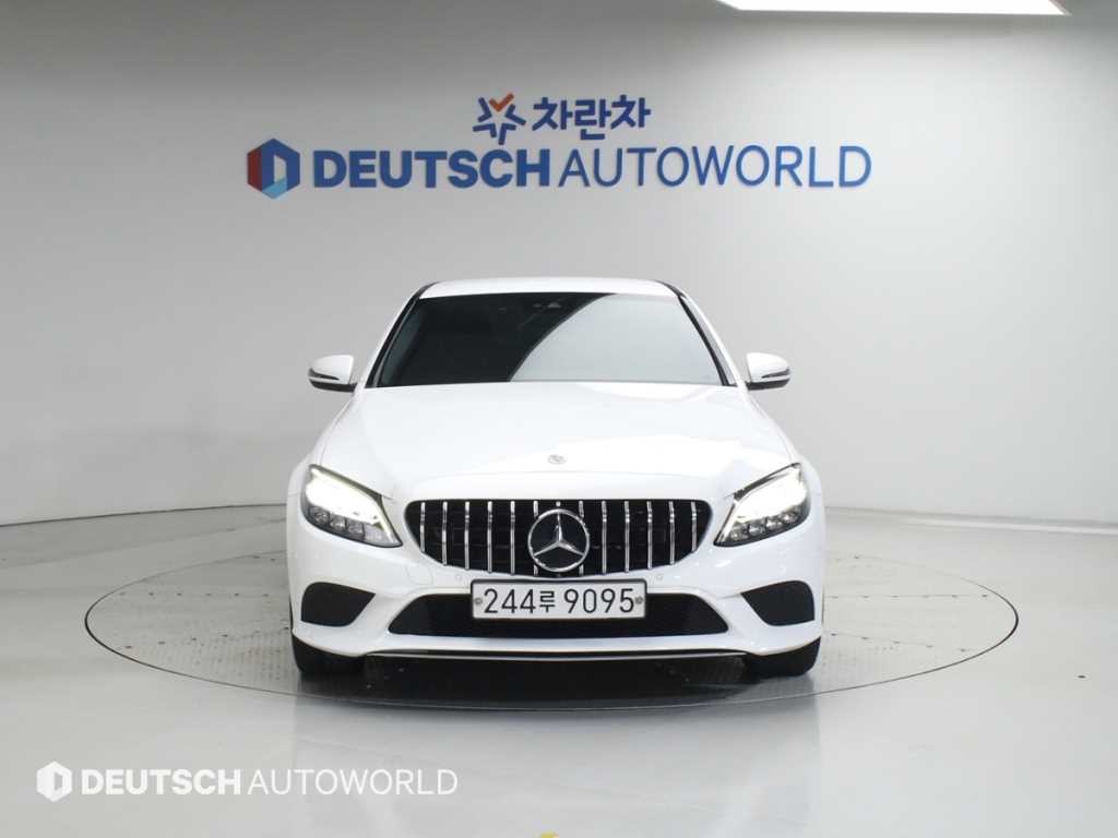 벤츠 C 클래스 C클래스 W205 C200 이미지 3