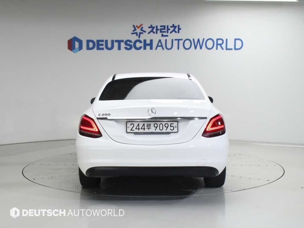벤츠 C 클래스 C클래스 W205 C200 이미지 4