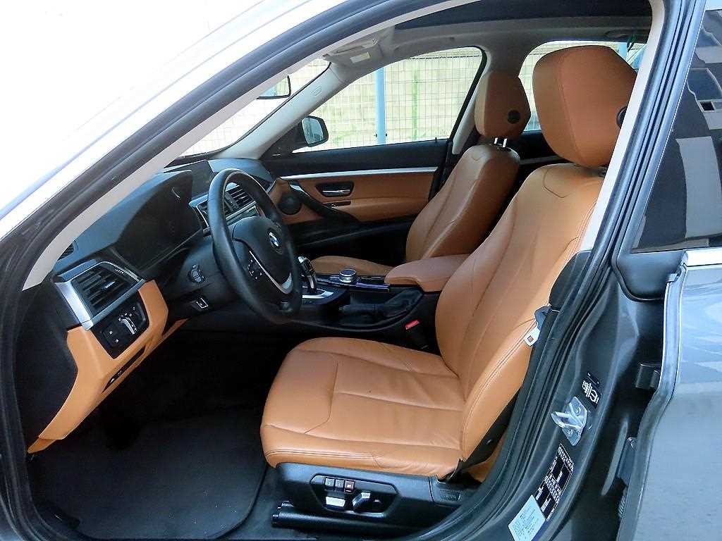 BMW 그란투리스모 3시리즈 GT (F34) GT 320D 럭셔리 이미지 5