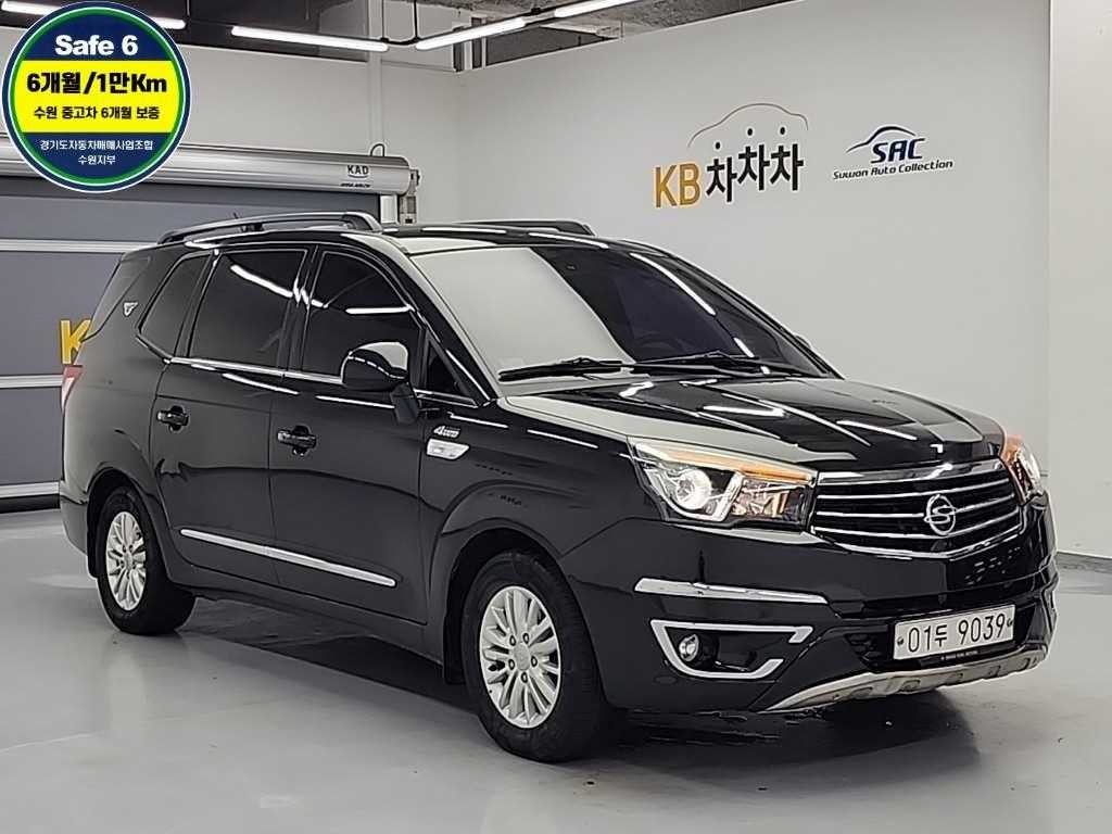 KG모빌리티(쌍용) 코란도 코란도투리스모 4WD RX 9인승 이미지 4