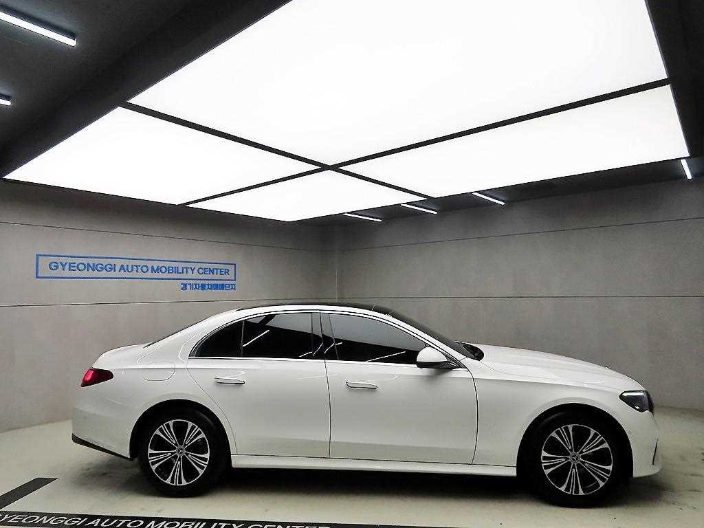 벤츠 E 클래스 E-클래스 W214 E200 아방가르드 이미지 2