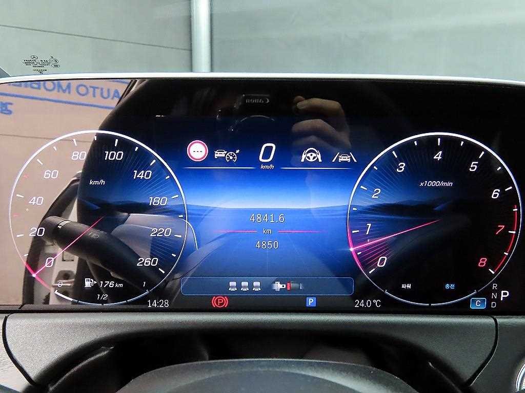 벤츠 E 클래스 E-클래스 W214 E200 아방가르드 이미지 8