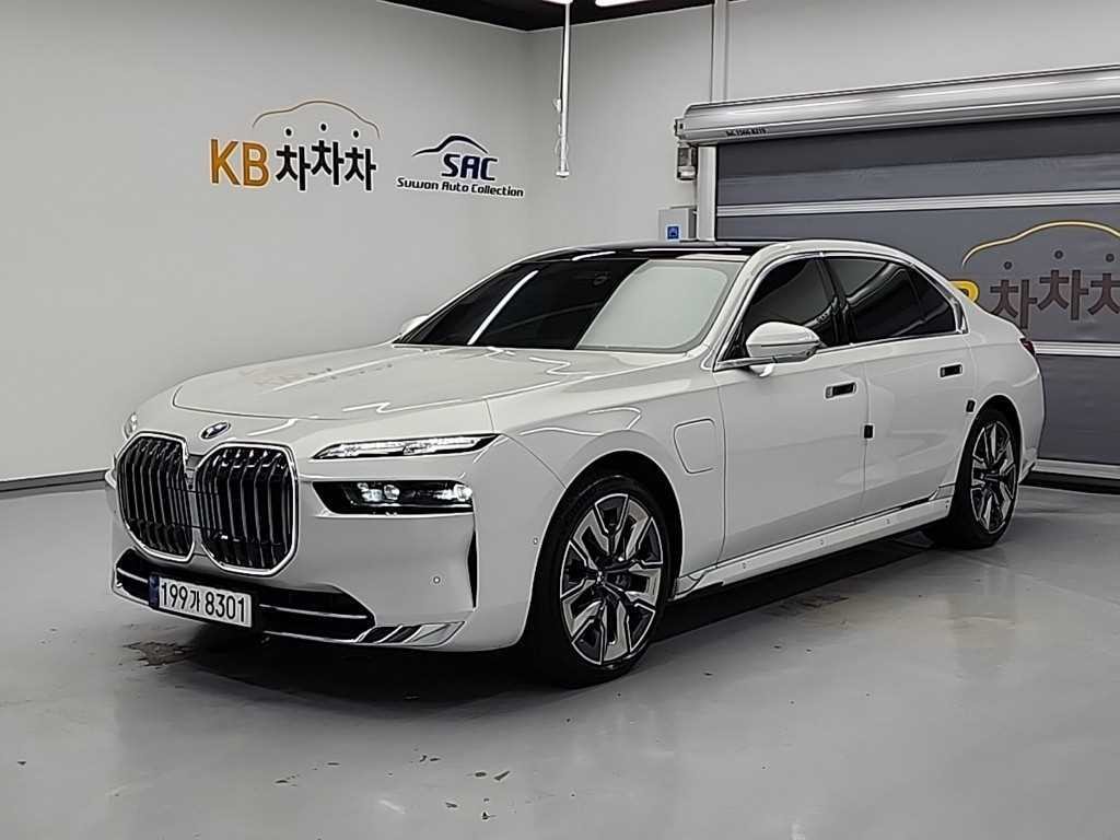 BMW 7시리즈 7시리즈 (G70) 750e xDrive 디자인 퓨어 엑셀런스 이미지 1