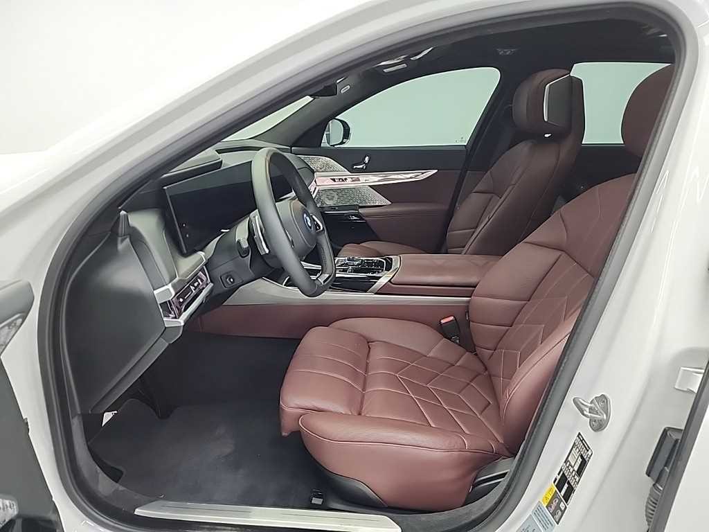 BMW 7시리즈 7시리즈 (G70) 750e xDrive 디자인 퓨어 엑셀런스 이미지 11