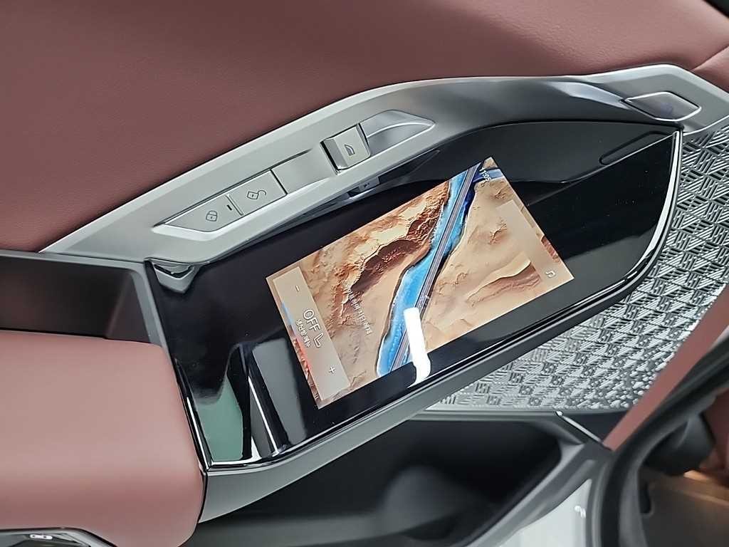 BMW 7시리즈 7시리즈 (G70) 750e xDrive 디자인 퓨어 엑셀런스 이미지 14