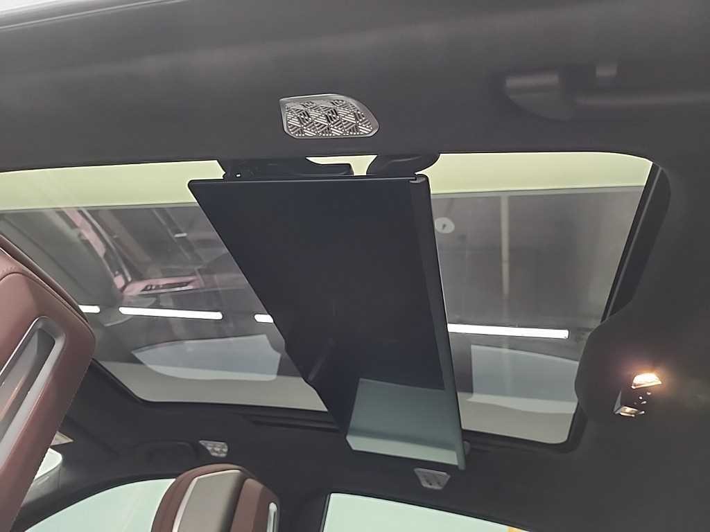 BMW 7시리즈 7시리즈 (G70) 750e xDrive 디자인 퓨어 엑셀런스 이미지 15