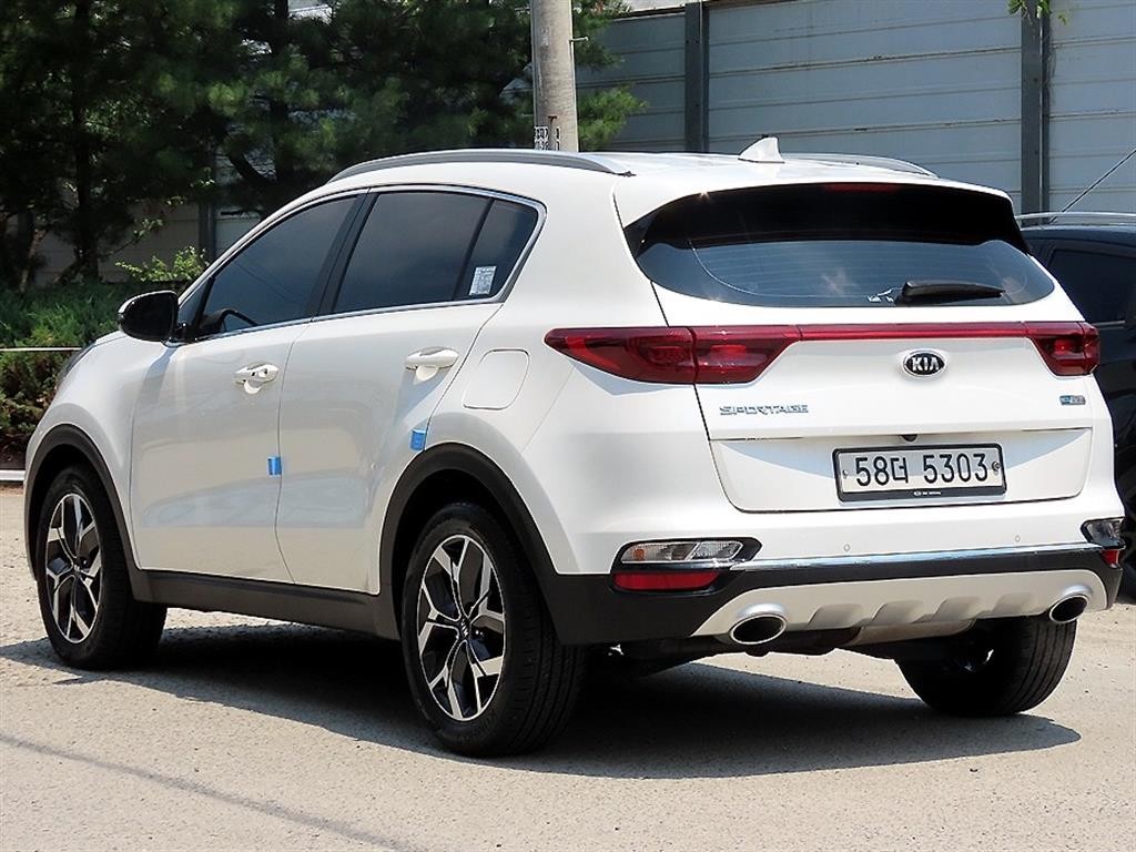 기아 스포티지 스포티지 더 볼드 2.0 디젤 2WD 프레스티지 이미지 3