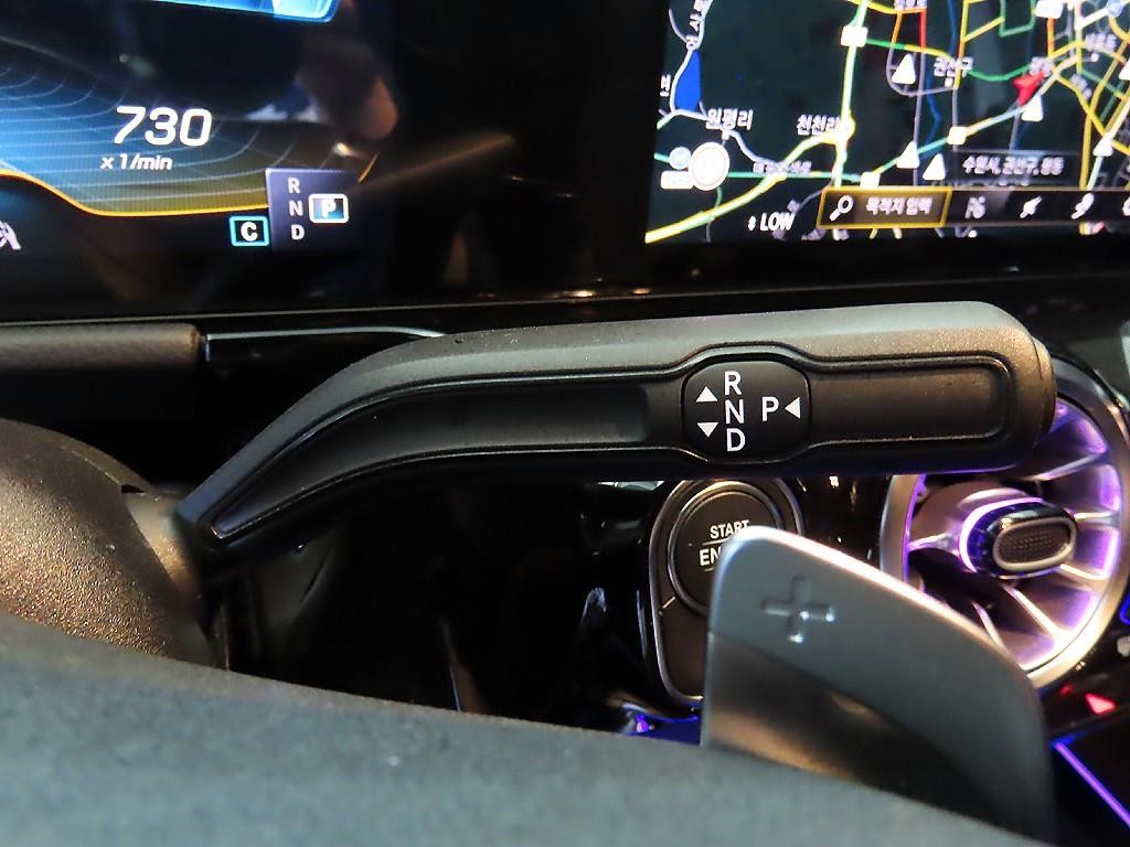 벤츠 GLA 클래스 GLA클래스 H247 GLA45 AMG 4MATIC + 이미지 12
