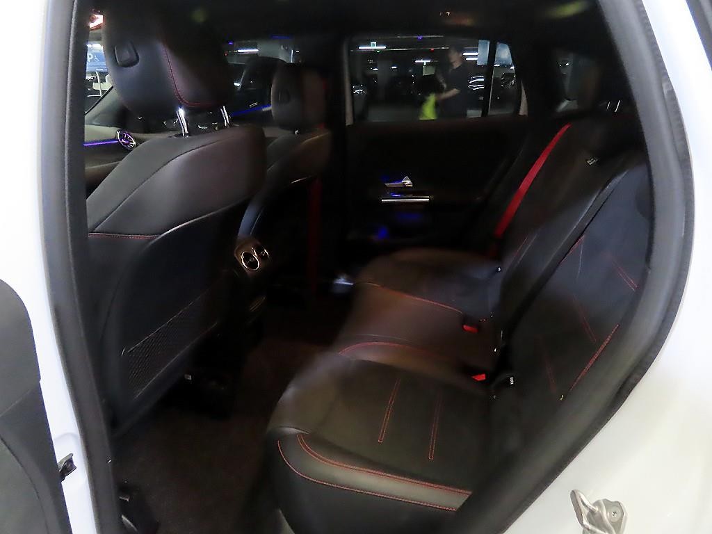 벤츠 GLA 클래스 GLA클래스 H247 GLA45 AMG 4MATIC + 이미지 7