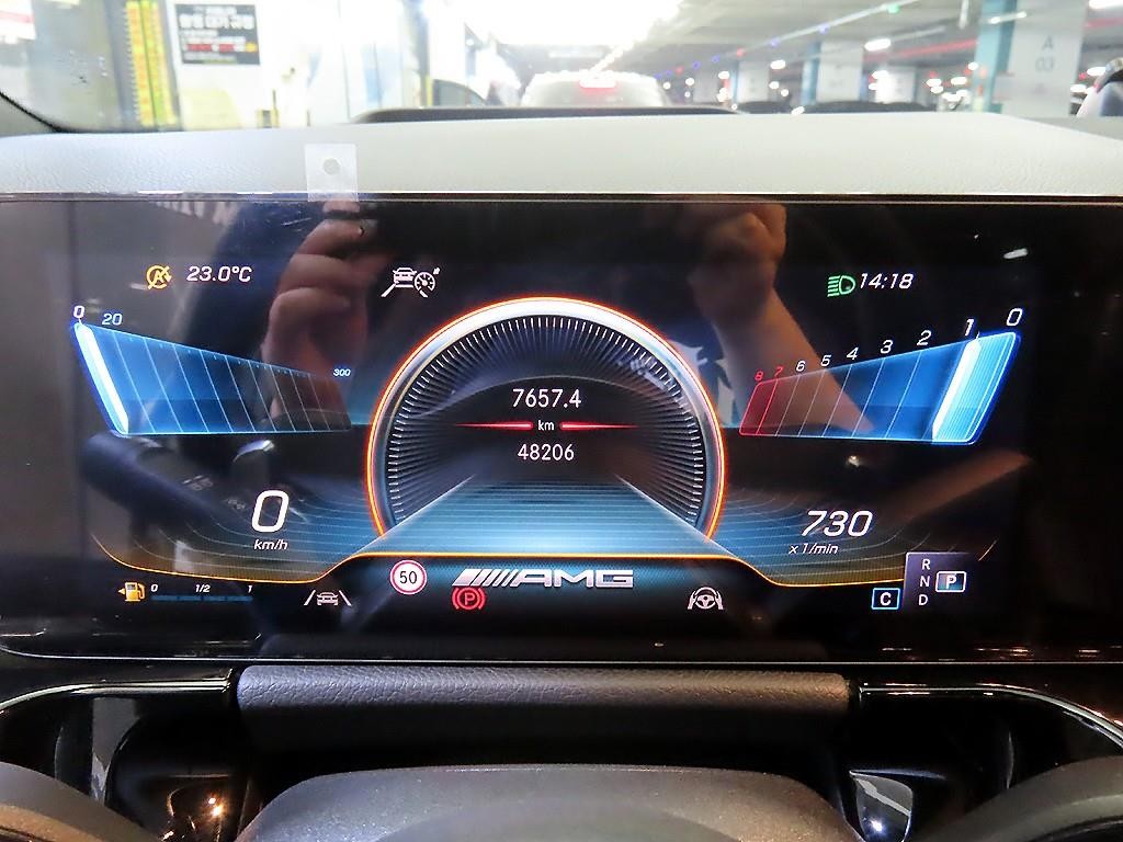 벤츠 GLA 클래스 GLA클래스 H247 GLA45 AMG 4MATIC + 이미지 9