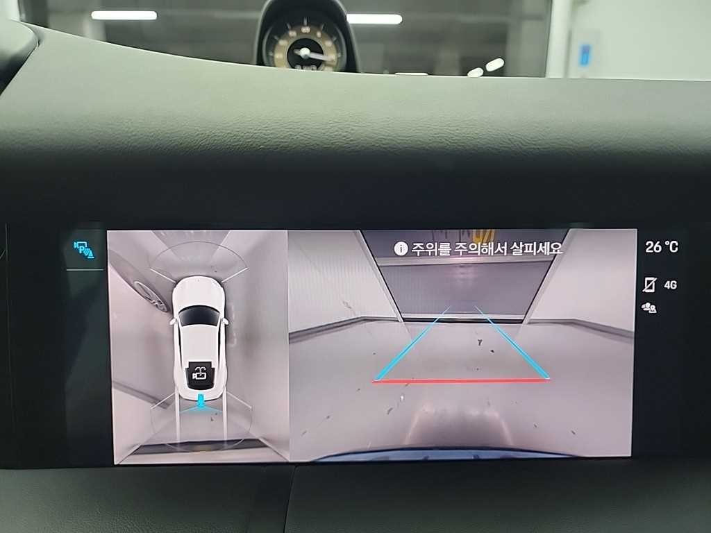 포르쉐 타이칸 베이스 이미지 16