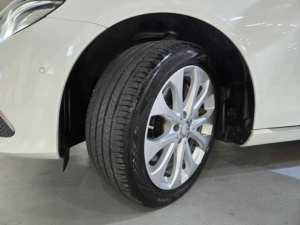벤츠 E 클래스 E-클래스 W213 E300 익스클루시브 이미지 20