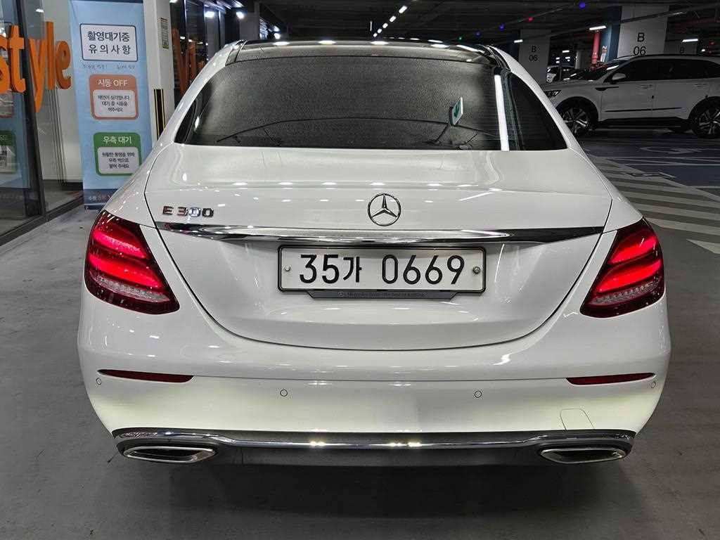 벤츠 E 클래스 E-클래스 W213 E300 익스클루시브 이미지 5