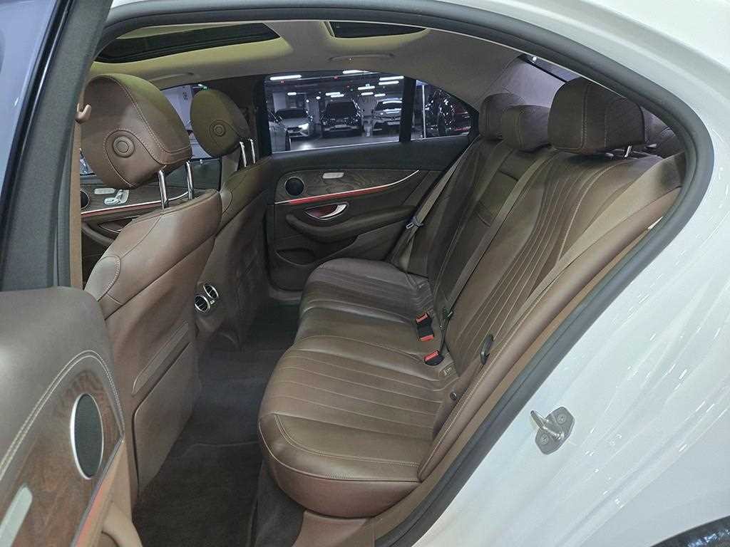 벤츠 E 클래스 E-클래스 W213 E300 익스클루시브 이미지 7