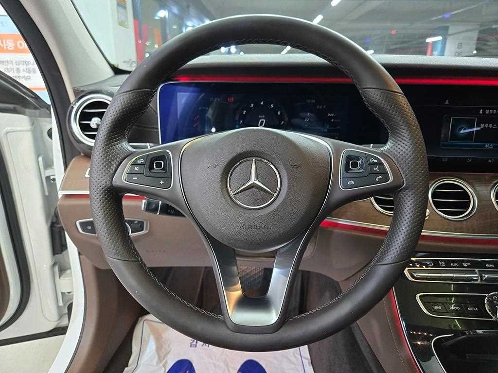 벤츠 E 클래스 E-클래스 W213 E300 익스클루시브 이미지 8