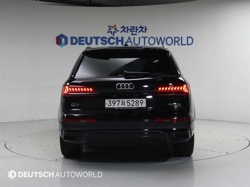 아우디 Q7 Q7 (4M) 55 TFSI 콰트로 프리미엄 이미지 4