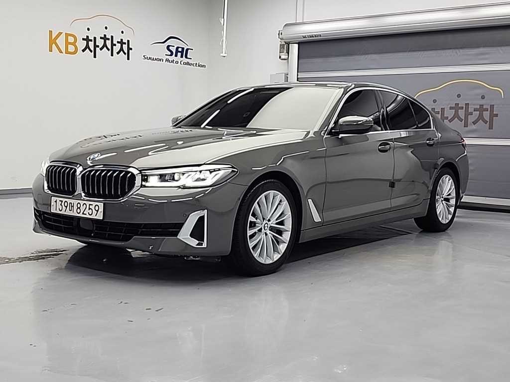 BMW 5시리즈 5시리즈 (G30) 520i 럭셔리 이미지 1