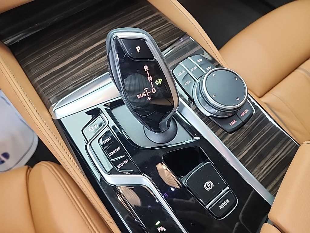 BMW 5시리즈 5시리즈 (G30) 520i 럭셔리 이미지 8
