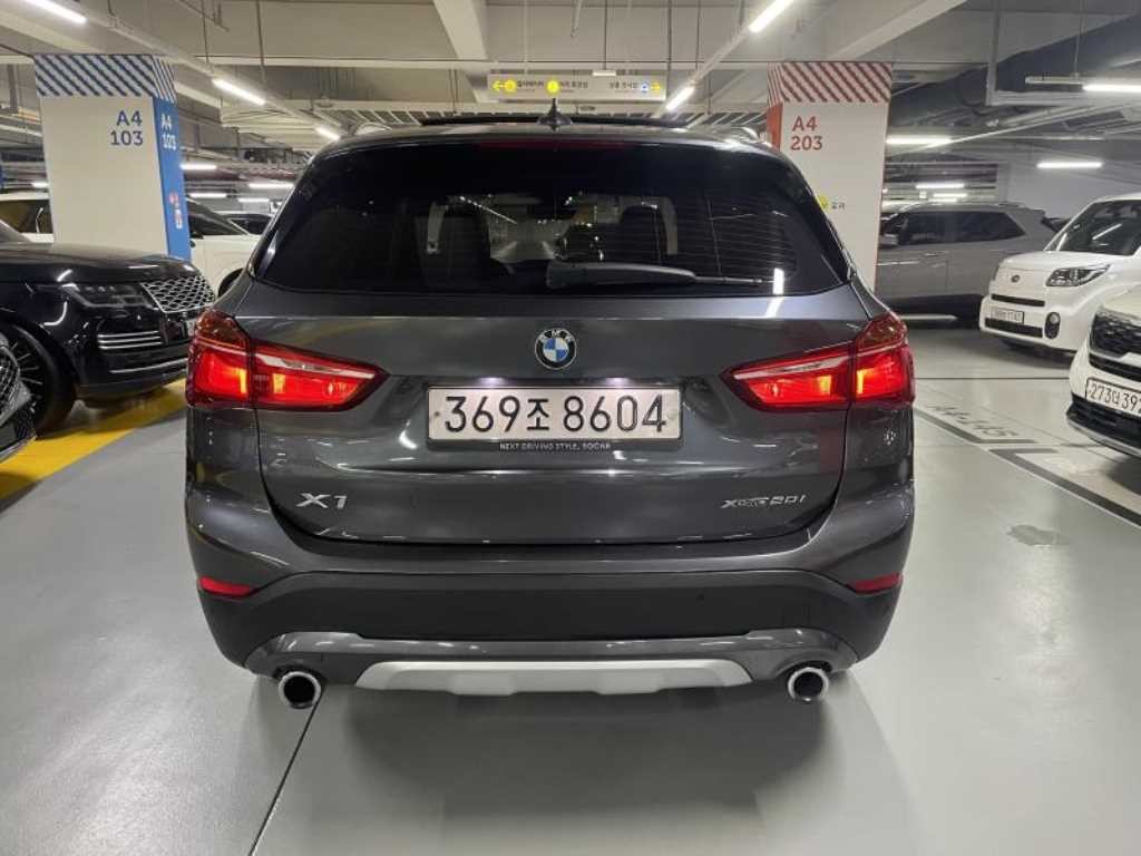 BMW X1 X1 (F48) xDrive 20i xLine 이미지 3