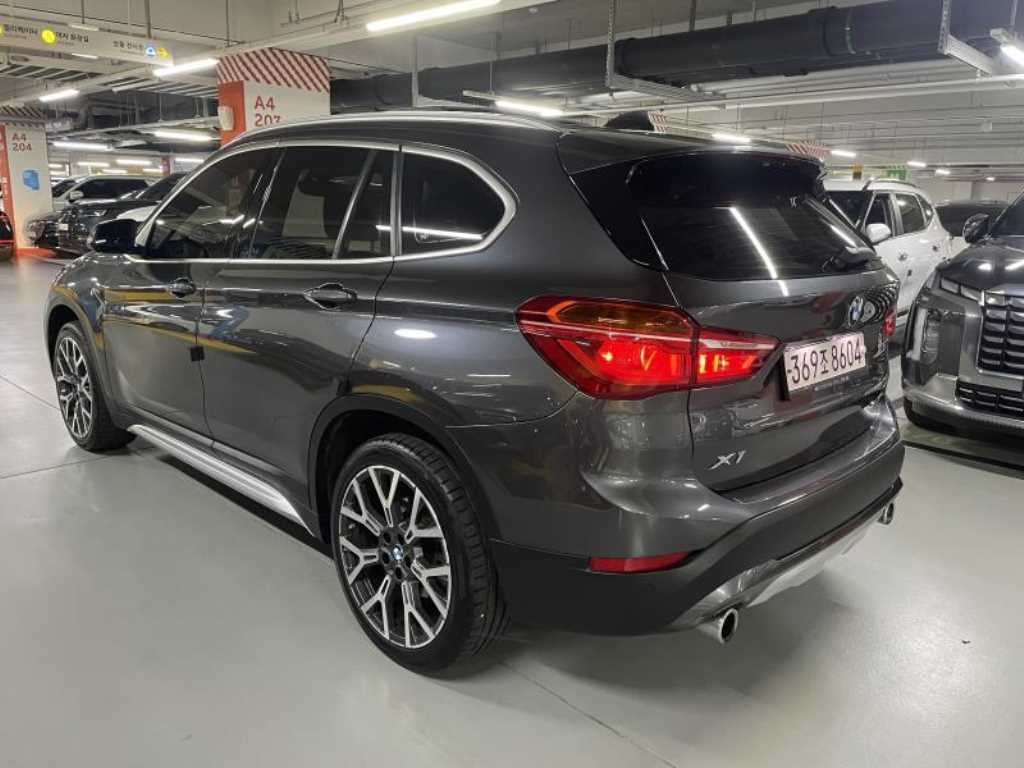 BMW X1 X1 (F48) xDrive 20i xLine 이미지 4
