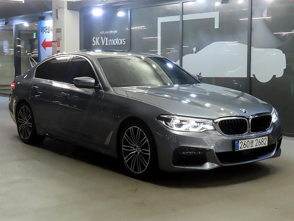 BMW 5시리즈 5시리즈 (G30) 530i M 스포츠 플러스 이미지 1