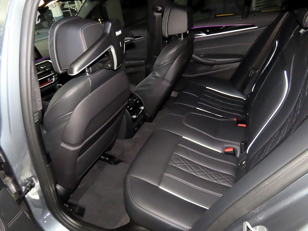 BMW 5시리즈 5시리즈 (G30) 530i M 스포츠 플러스 이미지 7
