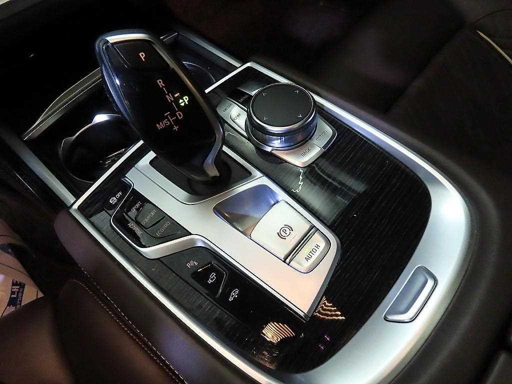 BMW 7시리즈 7시리즈 (G11) 730d xDrive M 스포츠 이미지 12