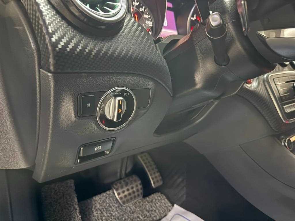 벤츠 A 클래스 A클래스 W176 A45 AMG 4MATIC 이미지 12