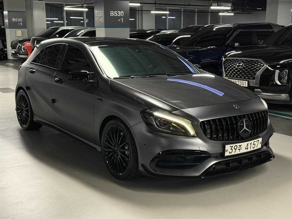 벤츠 A 클래스 A클래스 W176 A45 AMG 4MATIC 이미지 2