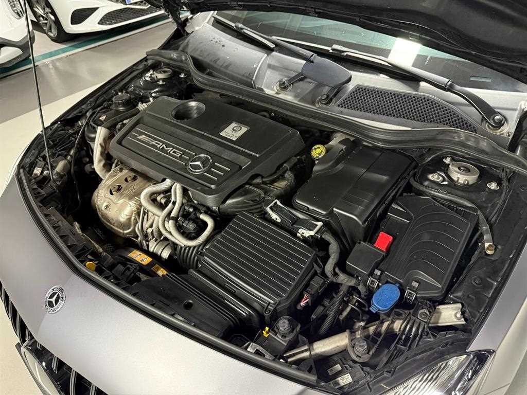 벤츠 A 클래스 A클래스 W176 A45 AMG 4MATIC 이미지 5