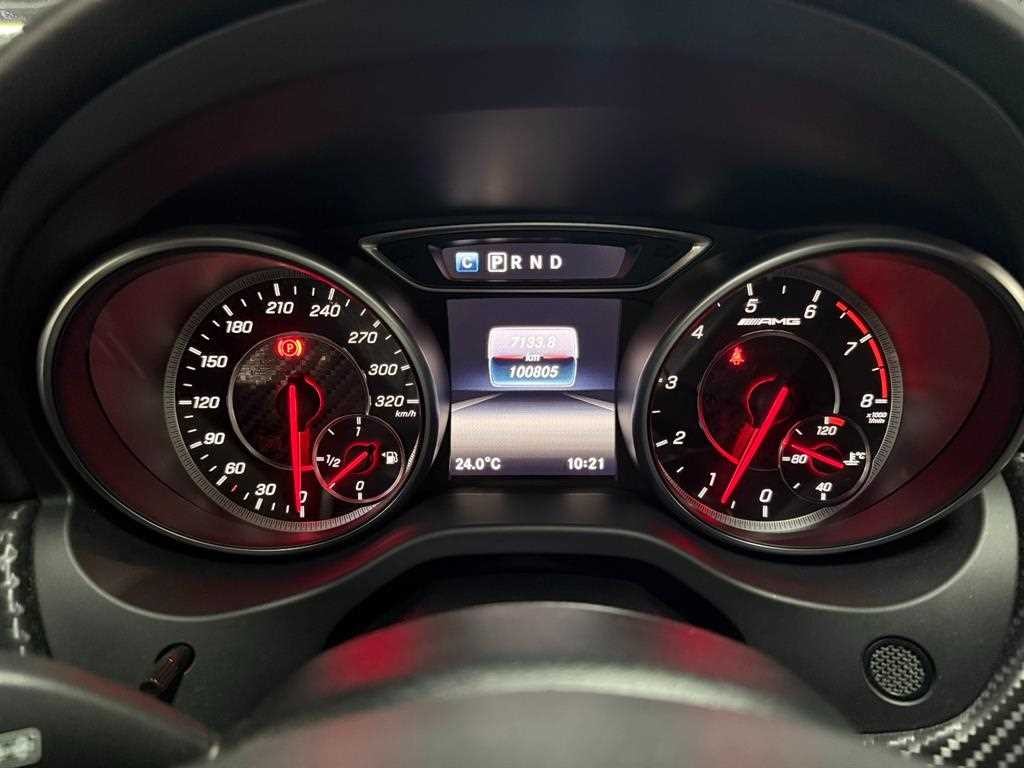 벤츠 A 클래스 A클래스 W176 A45 AMG 4MATIC 이미지 6