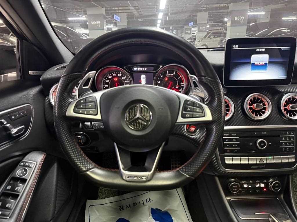 벤츠 A 클래스 A클래스 W176 A45 AMG 4MATIC 이미지 8