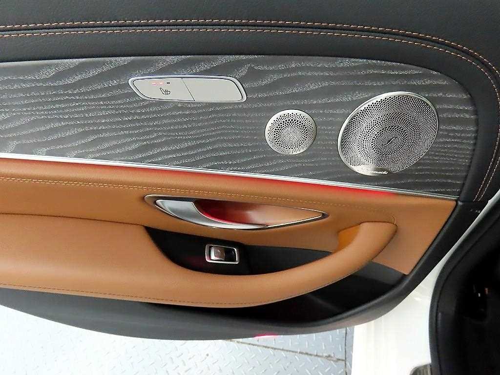 벤츠 E 클래스 E-클래스 W213 E350 4MATIC 아방가르드 이미지 12