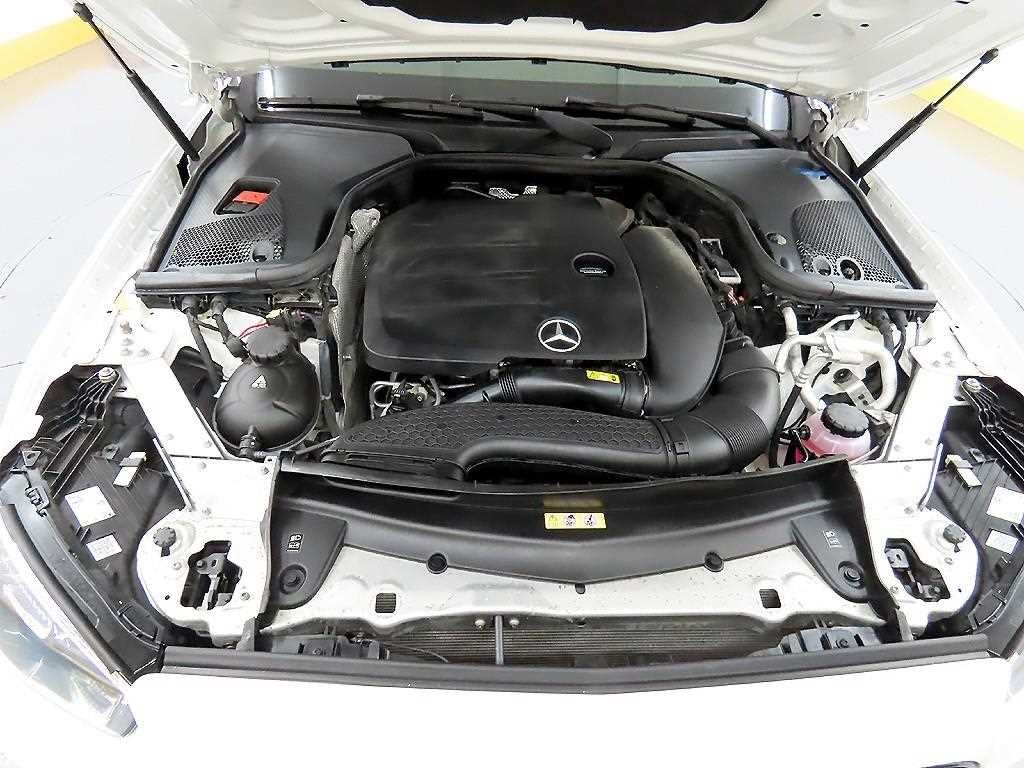 벤츠 E 클래스 E-클래스 W213 E350 4MATIC 아방가르드 이미지 19