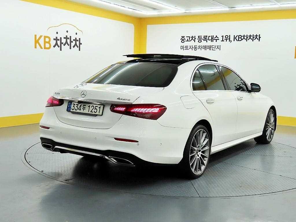 벤츠 E 클래스 E-클래스 W213 E350 4MATIC 아방가르드 이미지 4
