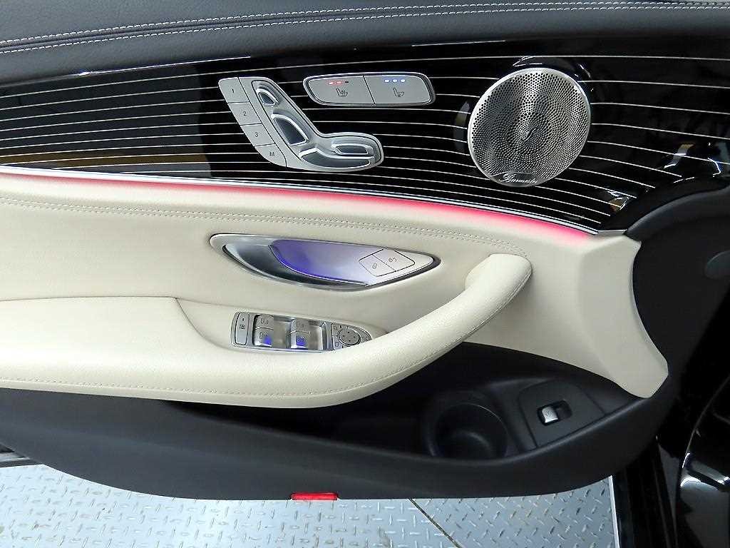 벤츠 E 클래스 E-클래스 W213 E450 4MATIC 익스클루시브 이미지 11
