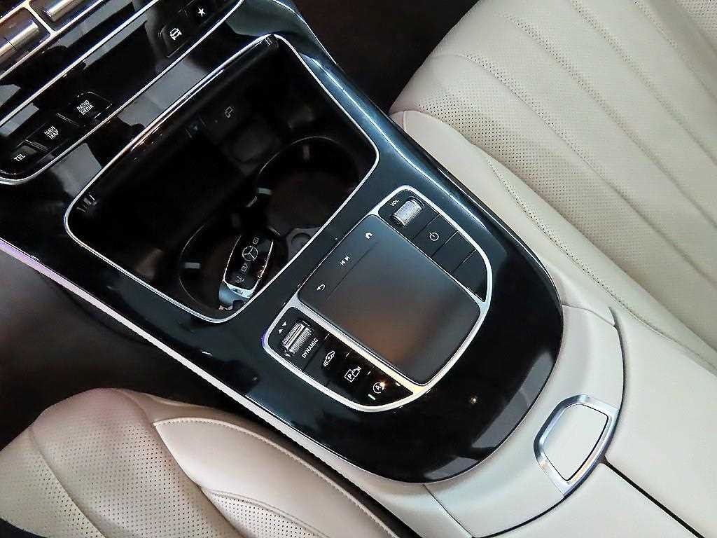 벤츠 E 클래스 E-클래스 W213 E450 4MATIC 익스클루시브 이미지 13