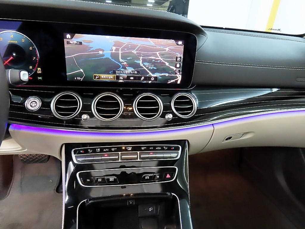 벤츠 E 클래스 E-클래스 W213 E450 4MATIC 익스클루시브 이미지 15