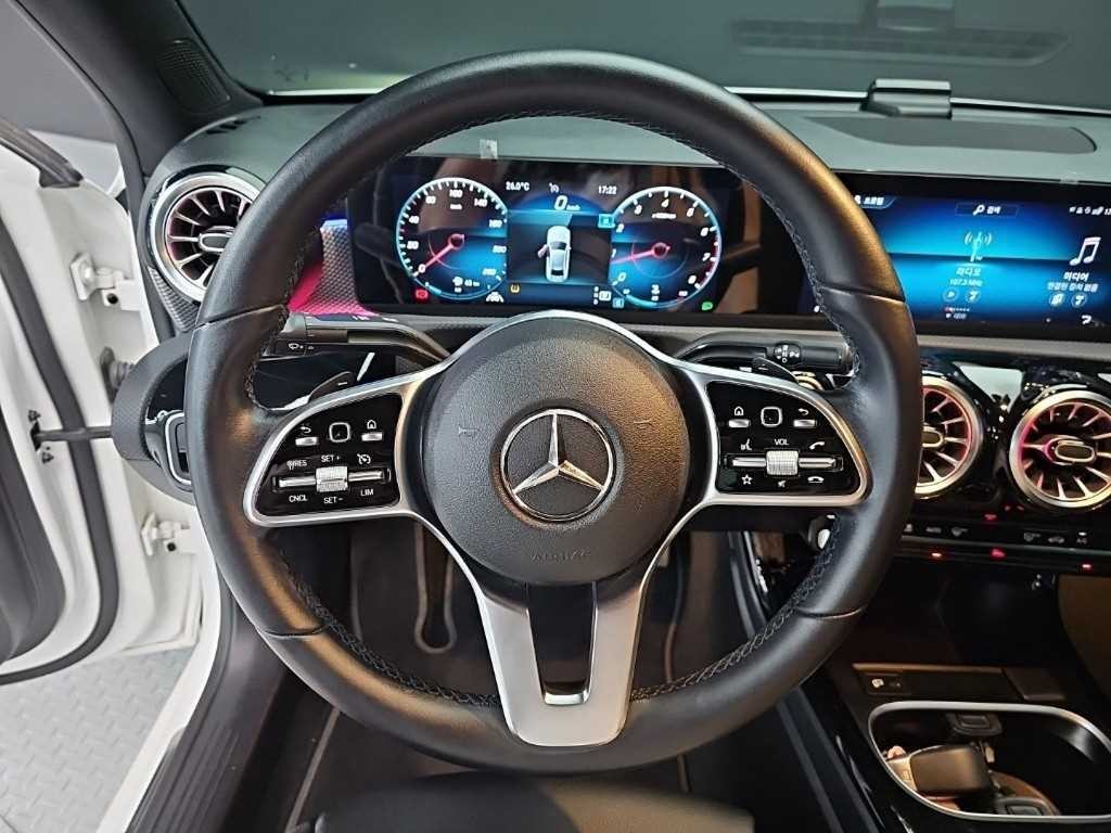 벤츠 A 클래스 A클래스 W177 A220 세단 이미지 9