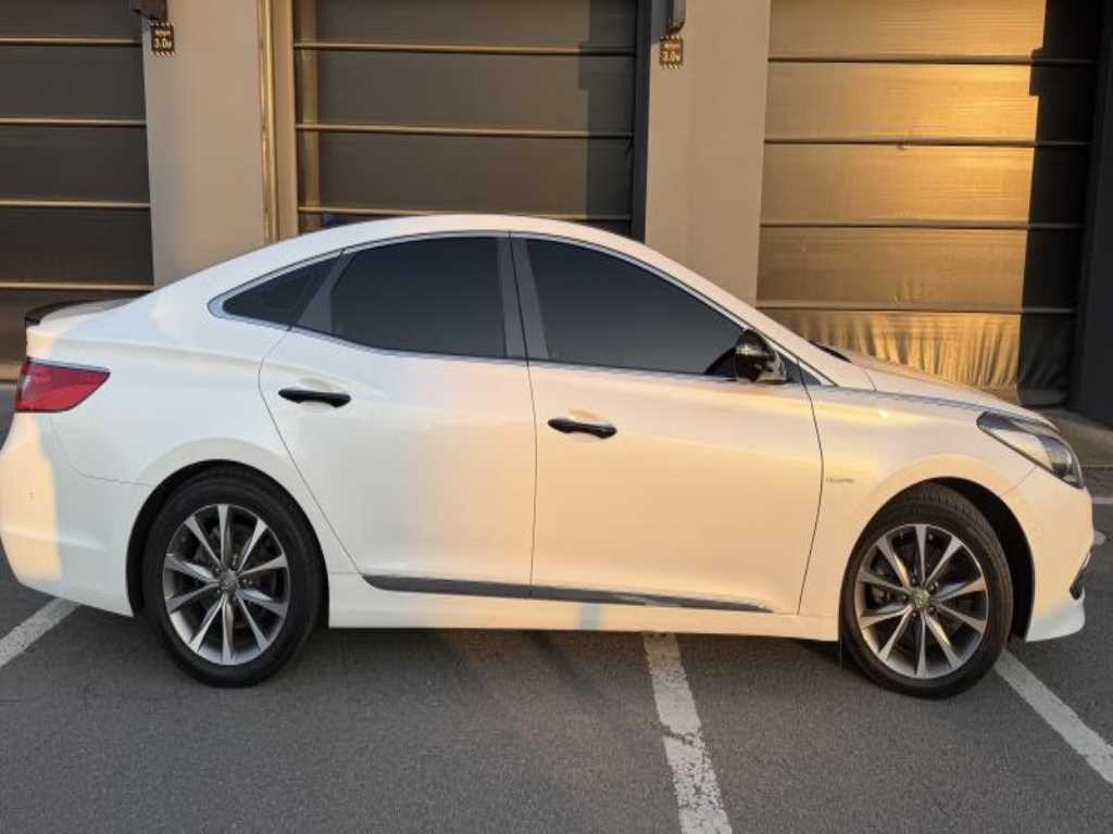 현대 그랜저 그랜저 HG LPG HG300 익스클루시브 이미지 2