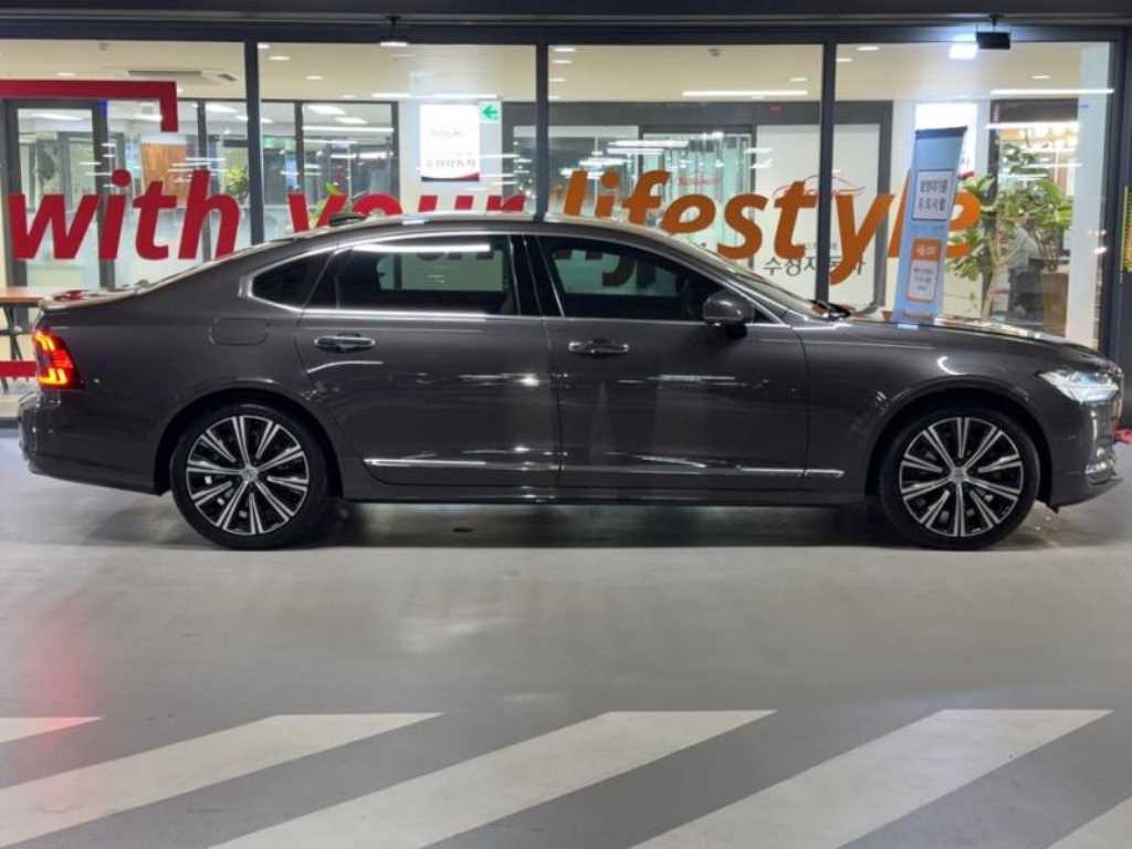 볼보 S90 B5 인스크립션 이미지 3