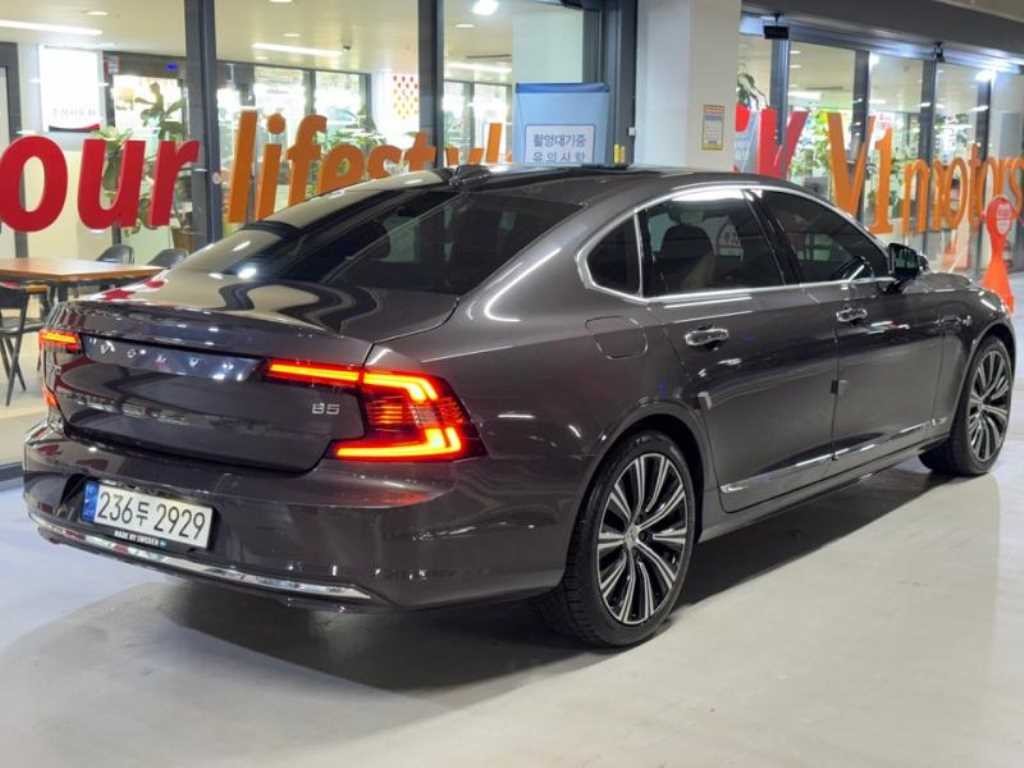 볼보 S90 B5 인스크립션 이미지 4