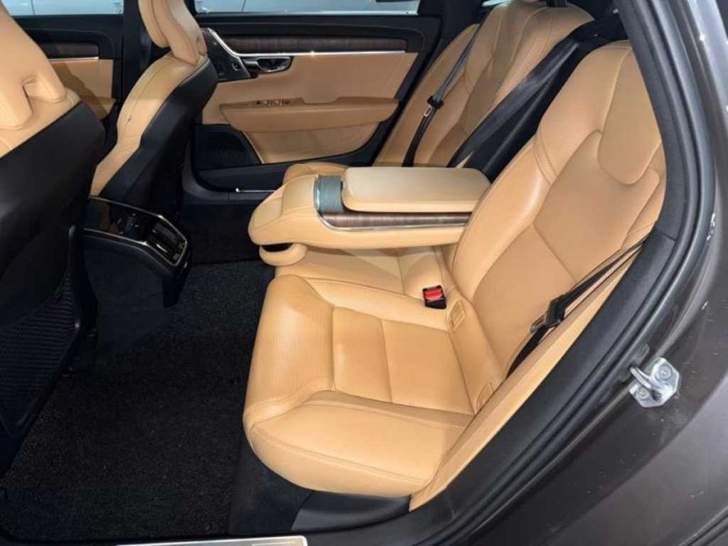 볼보 S90 B5 인스크립션 이미지 7