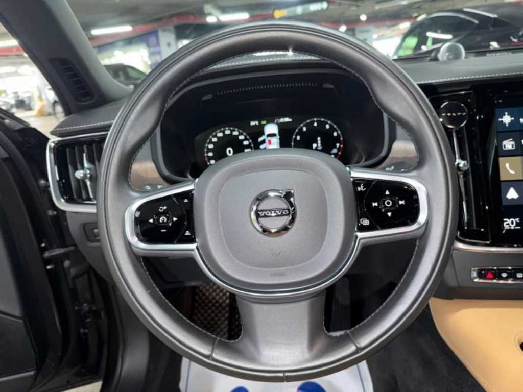 볼보 S90 B5 인스크립션 이미지 8