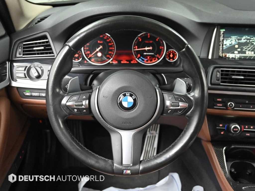 BMW 5시리즈 5시리즈 (F10) 520d xDrive M 에어로다이나믹 프로 이미지 13
