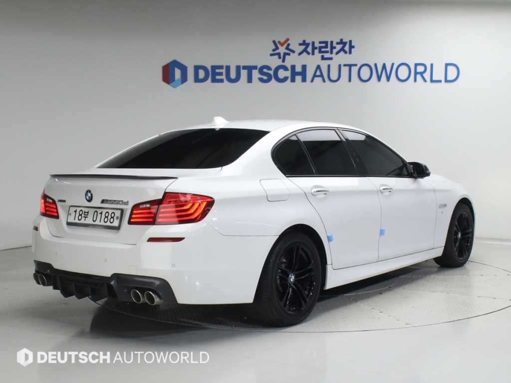 BMW 5시리즈 5시리즈 (F10) 520d xDrive M 에어로다이나믹 프로 이미지 2